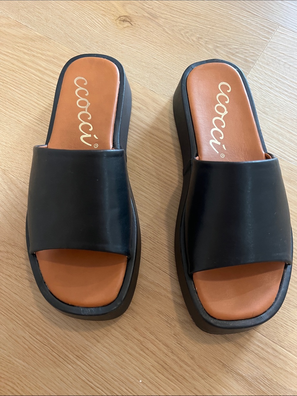 CCOCCI Black Slide Sandals with Tan Footbed